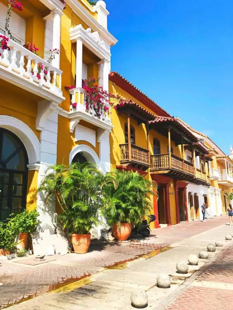 Colorful colonial buildings in Cartagena, Colombia, offering a vibrant learning environment for students.